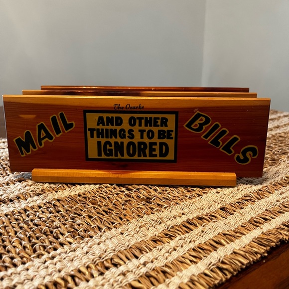 Vintage Funny wood mail organizer. - Picture 6 of 6